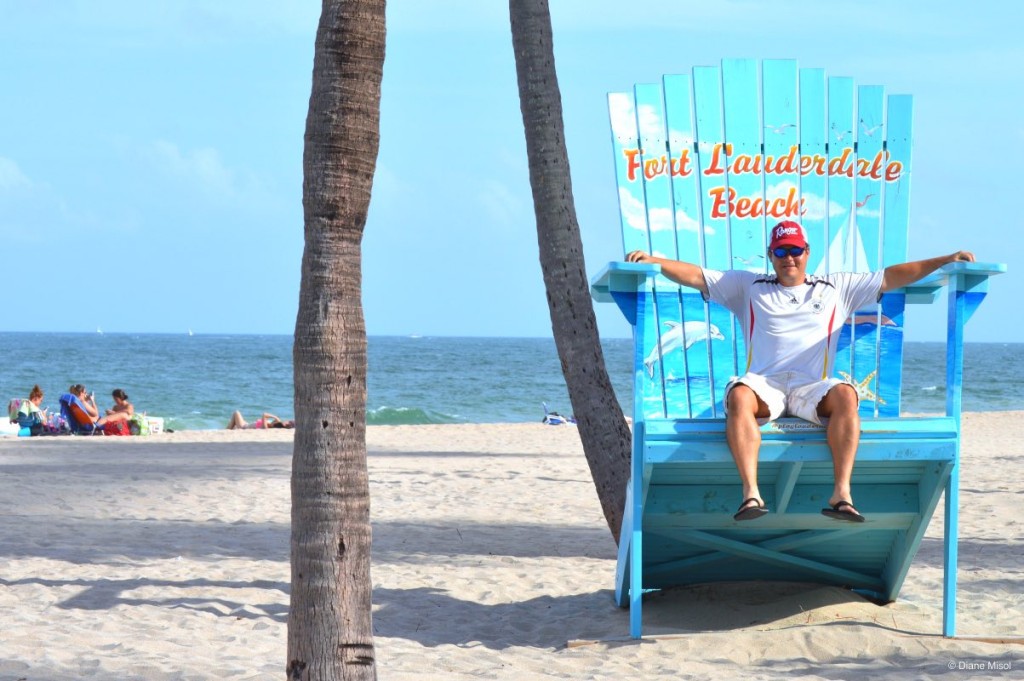 Big Beach Chair Fort Lauderdale Florida 