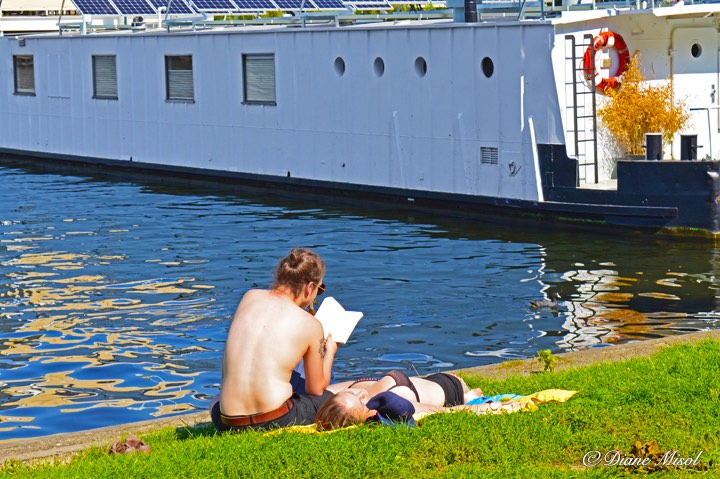 Reading in Treptower Park - Perhaps Goethe? Berlin