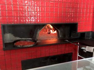 Wood Oven - A Due Passi Dal Ghetto Pizzeria - Civitavecchia, Italy
