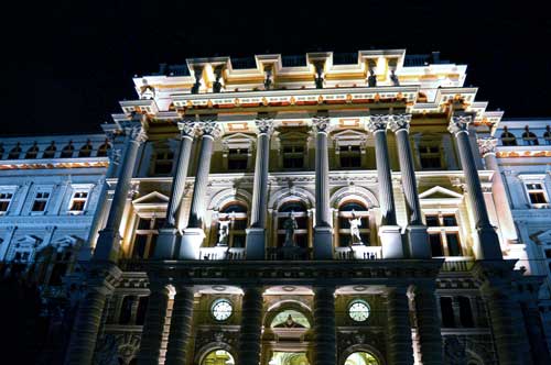 Glowing Vienna Architecture - Austria