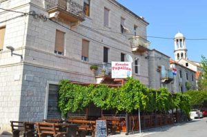 Konoba Papalina Restaurant Exterior - Kastel Novi, Split, Croatia
