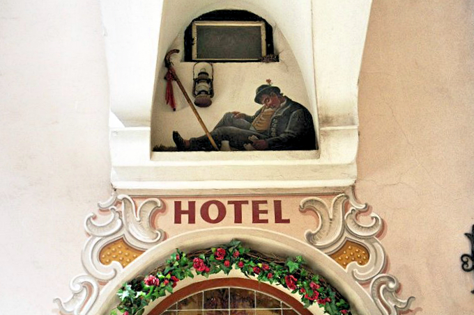 Hotel Door Header Kufstein