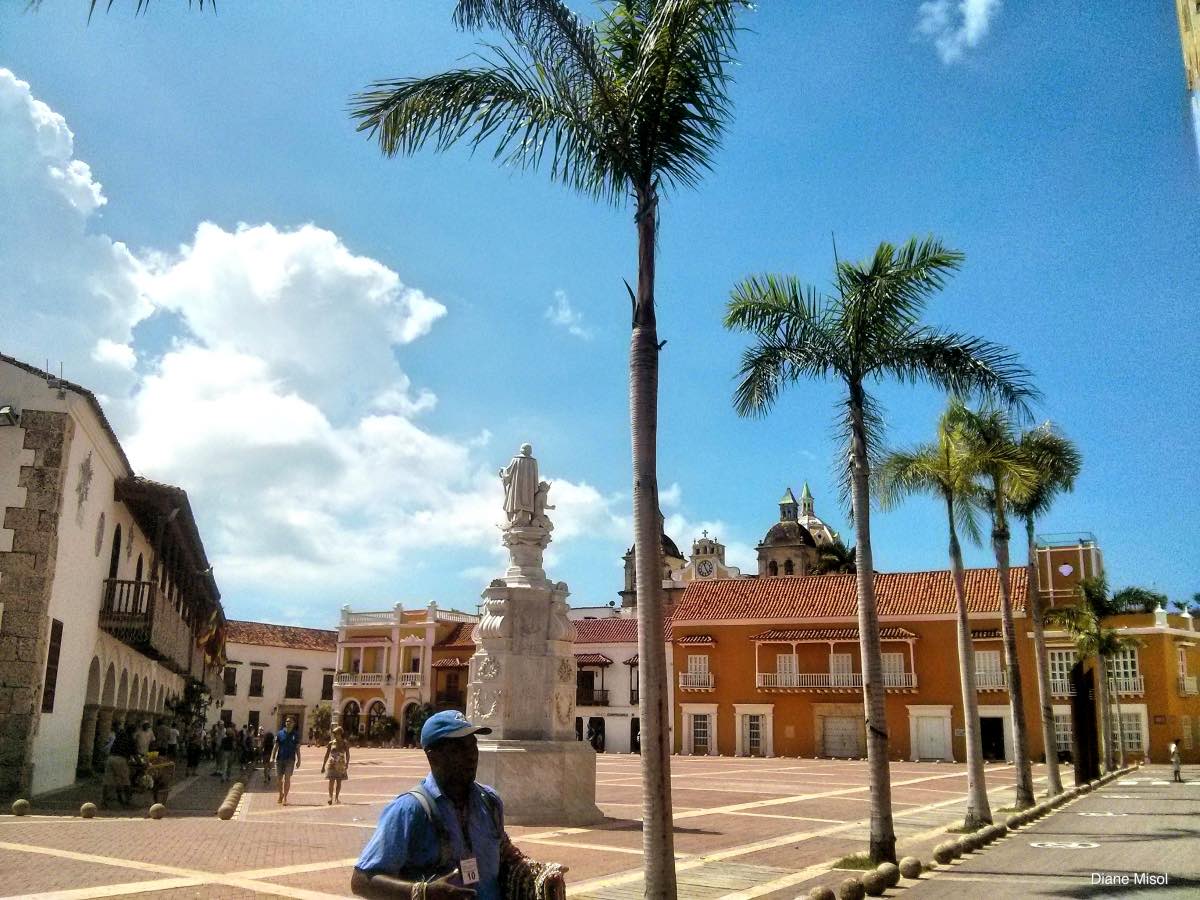 Plaza Santo Domingo, Cartagena, Colombia