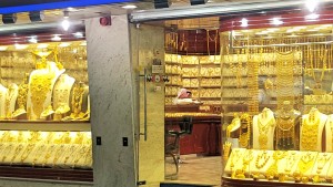 Shop Full of Gold in Dubai