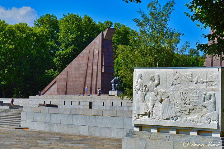 Treptower Park Soviet War Memorial Sarcophagus