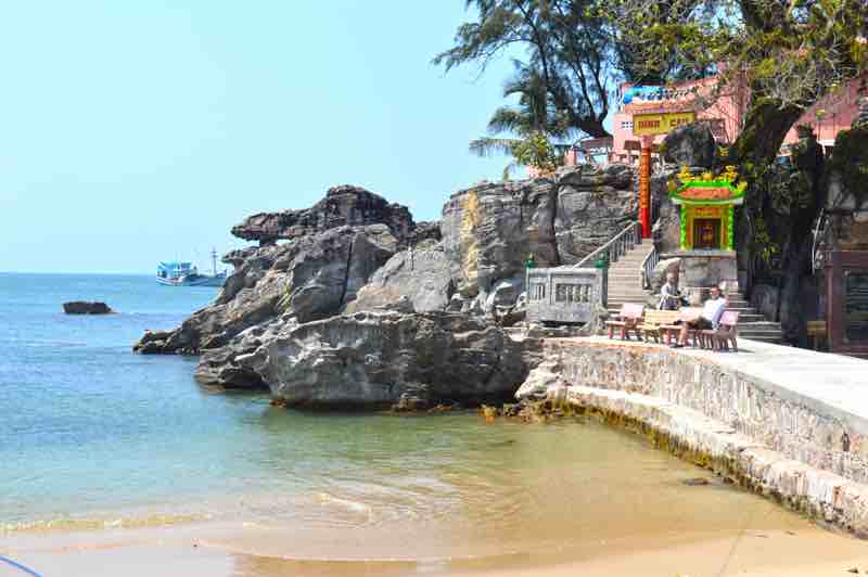 Dinh Cau Rock Temple - Phu Quoc, Vietnam