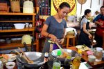 Chef gives Pad Thai Demonstration - Cooking School in Chiang Mai