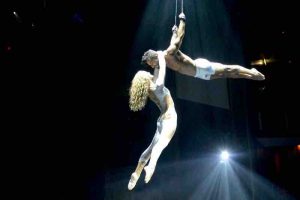 Aerial Act - Maxx - Celebrity Cruise Show - 0291