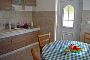 Common Kitchen - Guesthouse Samolov - Croatia