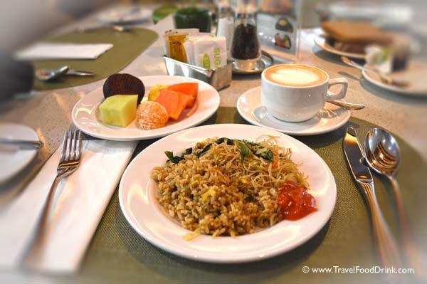 My Breakfast Choices - Yonne Cafe & Bar Buffet, SenS Hotel Ubud