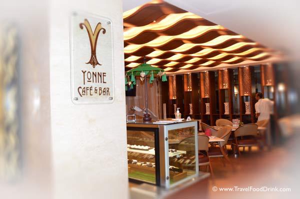 Yonne Cafe Bar, SenS Hotel Ubud, Bali